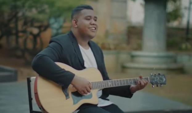 Makna Lagu Cinta Luar Biasa – Andmesh